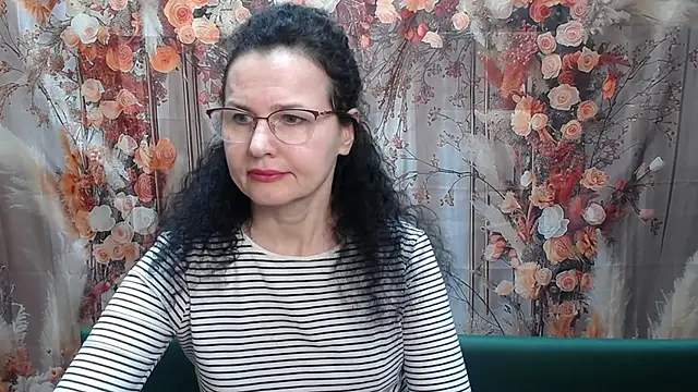 Snapshot of Miroslava_Happi chatting on 04.26.26 Miroslava Happi online show from 04.26.26