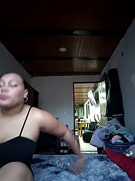 CHLOE ISABELL online show from 11.06.25