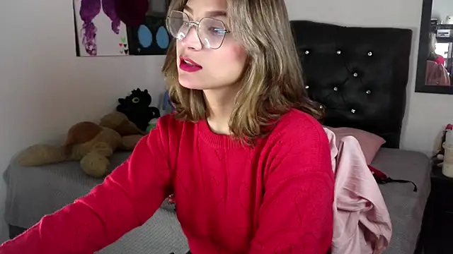 Snapshot of Auroraa_soul chatting on 12.05.25 Auroraa soul online show from 12.05.25