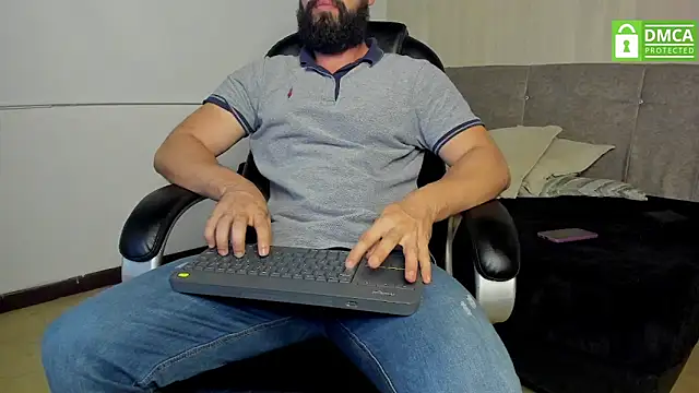 Snapshot of Luke_Diaz7 chatting on 09.21.25 Luke Diaz7 online show from 09.21.25