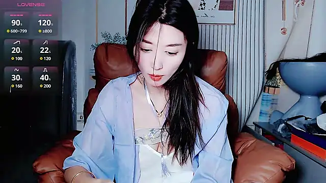 Snapshot of Tangtang-baby chatting on 03.05.25 Tangtang-baby online show from 03.05.25