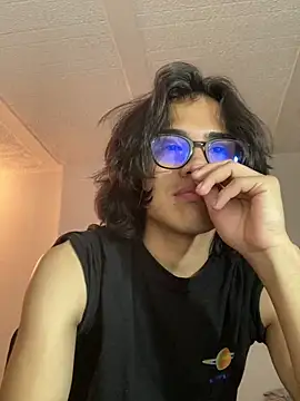 shadowsofgarden online show from 03.12.25