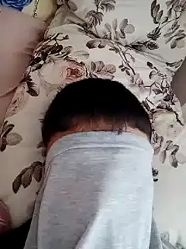 Snapshot of bigsevenkizlar chatting on 03.10.25 bigsevenkizlar online show from 03.10.25