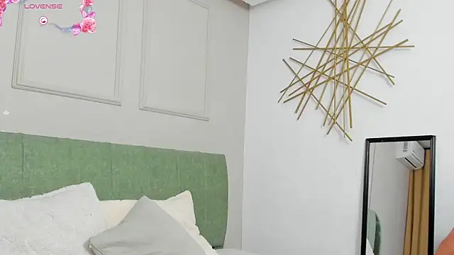 elizabeth 20 online show from 10.30.25