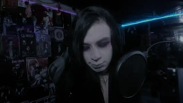 Snapshot of rotten_dreams chatting on 02.27.25 rotten dreams online show from 02.27.25