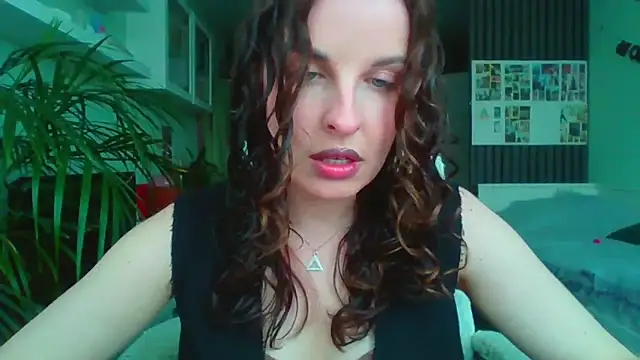 MollyBer online show from 04.14.26