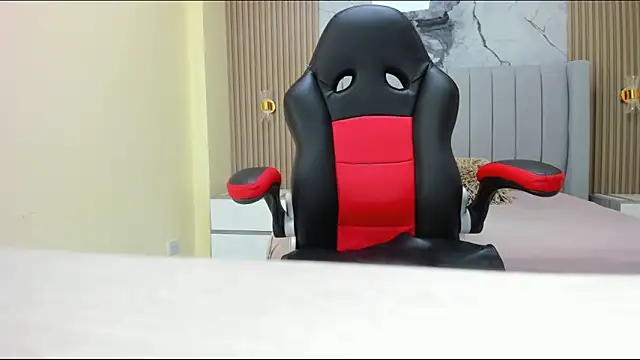 MELINAMARTINS online show from 09.13.25