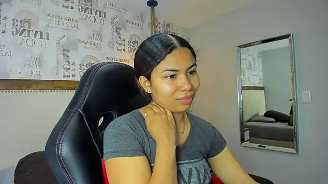 MELINAMARTINS online show from 01.11.26