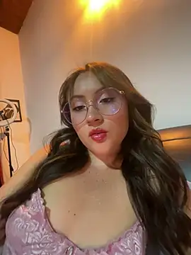 ValentinaOrtiz3 online show from 02.18.25