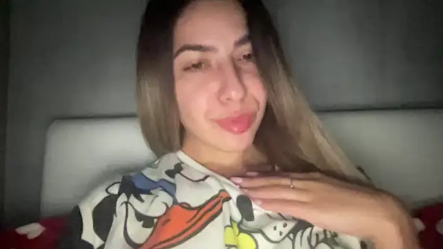 sarrah rossy online show from 11.06.25