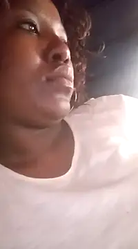 Snapshot of Coco_Nile chatting on 02.18.25 Coco Nile online show from 02.18.25
