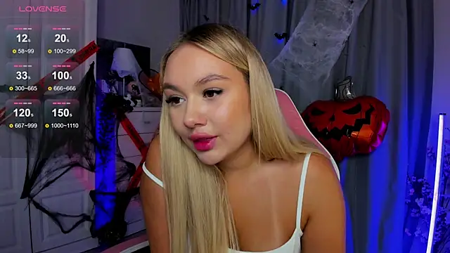  Loneve   online show from 10.15.25