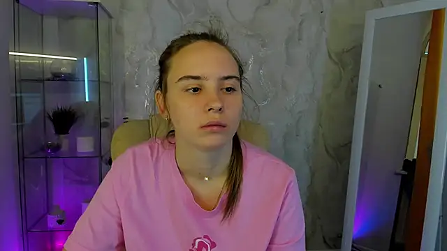 Lika 0ne online show from 10.26.25