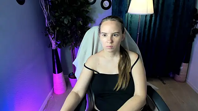 Snapshot of Lika_0ne chatting on 07.26.26 Lika 0ne online show from 07.26.26