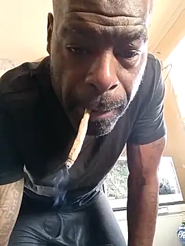 Snapshot of birdg chatting on 02.22.26 birdg online show from 02.22.26