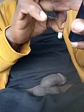 Snapshot of birdg chatting on 03.15.26 birdg online show from 03.15.26