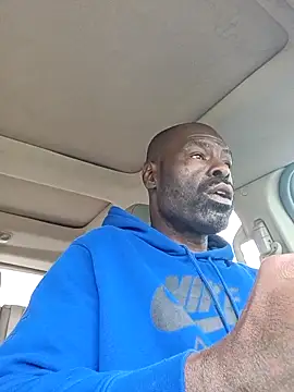 Snapshot of birdg chatting on 03.23.26 birdg online show from 03.23.26