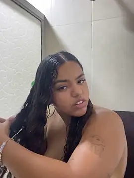 Snapshot of Anitta_bell chatting on 04.27.26 Anitta bell online show from 04.27.26