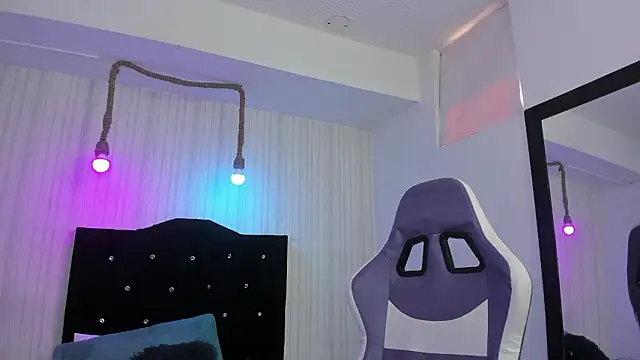 Snapshot of nicky_angel1 chatting on 02.07.26 nicky angel1 online show from 02.07.26