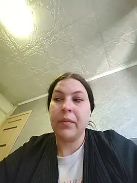 Snapshot of Greta_Tamar chatting on 04.26.26 Greta Tamar online show from 04.26.26