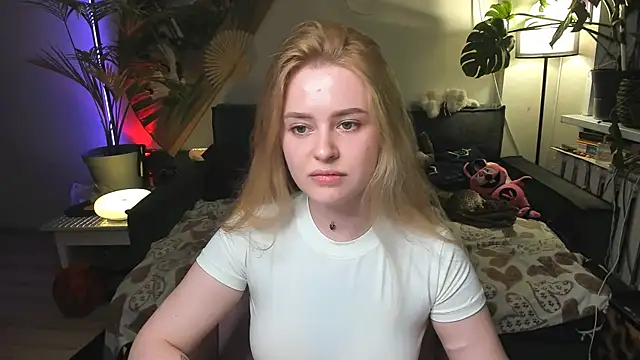 Alexa Pirs online show from 05.16.26