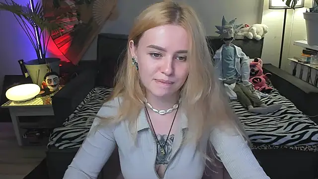 Alexa Pirs online show from 07.25.26