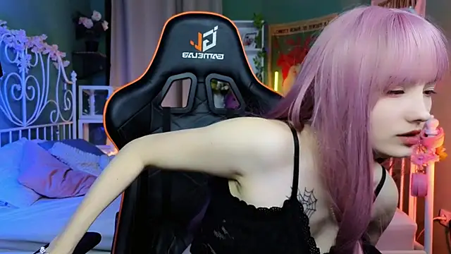 Akemi Sora  online show from 03.04.25