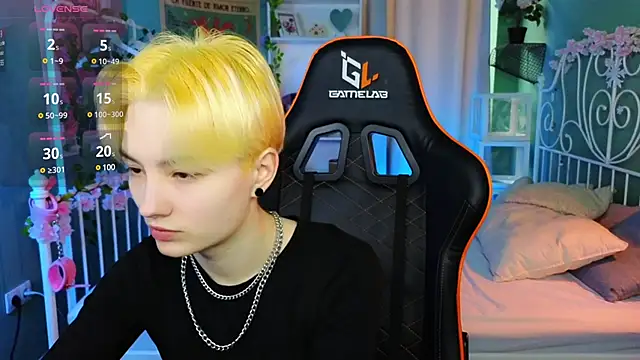 Akemi Sora  online show from 03.08.25