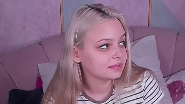 CLAIRE VOGT online show from 02.17.25