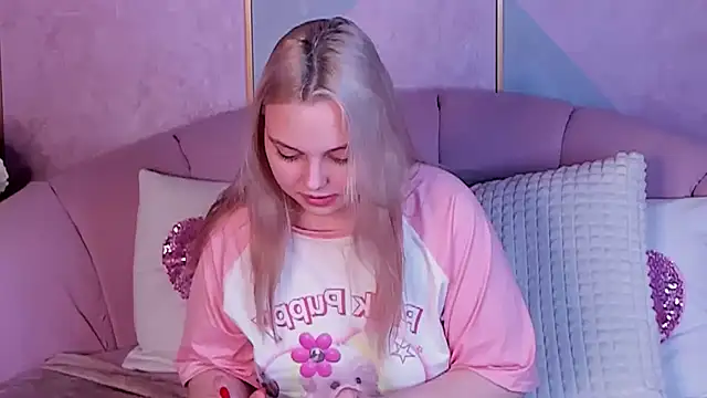 CLAIRE VOGT online show from 02.26.25