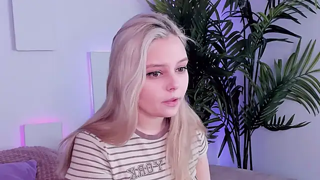 CLAIRE VOGT online show from 03.10.25