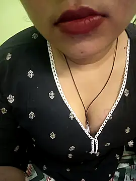 Snapshot of KEEP879_346 chatting on 11.23.25 KEEP879 346 online show from 11.23.25