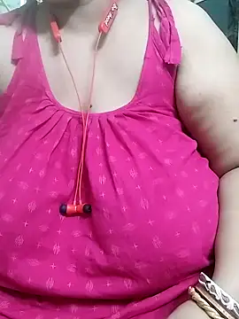 Snapshot of Lizza_boudi chatting on 03.01.25 Lizza boudi online show from 03.01.25