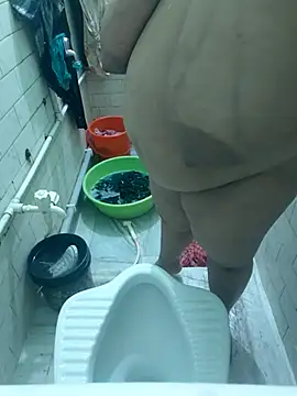 Snapshot of Lizza_boudi chatting on 10.06.25 Lizza boudi online show from 10.06.25