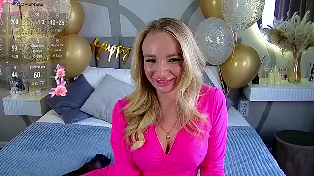 WoW  JuliaBlonde online show from 03.22.26