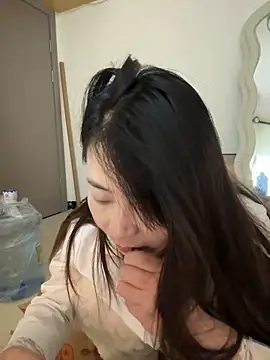 Snapshot of jinj-a chatting on 03.14.25 jinj-a online show from 03.14.25