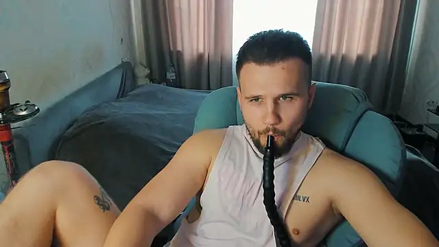 Snapshot of Vladik_b chatting on 06.07.26 Vladik b online show from 06.07.26