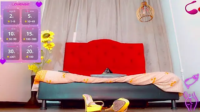 katha Crawford online show from 11.06.25