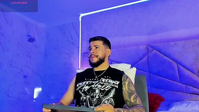 DickGriffith  online show from 12.04.25