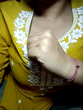 Snapshot of Mannat-222 chatting on 03.18.25 Mannat-222 online show from 03.18.25