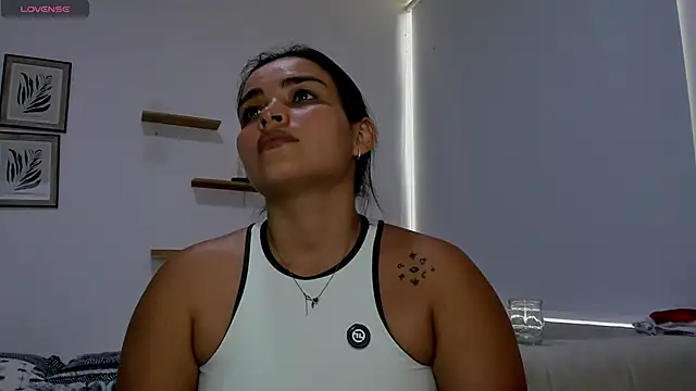 sarita bigbooty  online show from 12.14.25