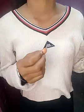 Snapshot of Queen_myra1 chatting on 02.19.25 Queen myra1 online show from 02.19.25