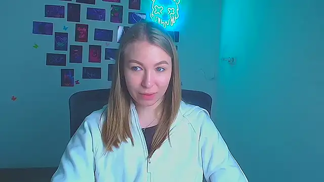 Snapshot of Dana_flowers chatting on 04.20.26 Dana flowers online show from 04.20.26