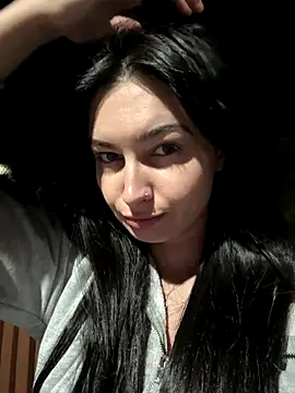 lunalovelee online show from 09.23.25