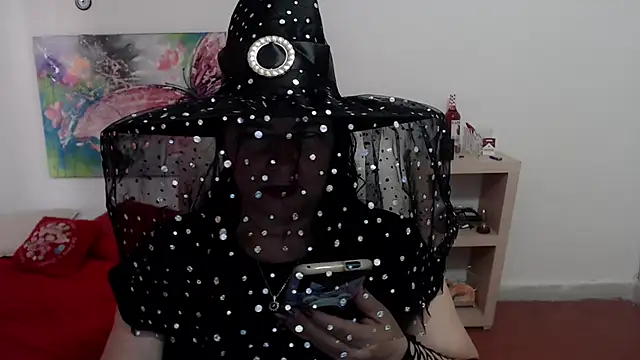 leonela 69 online show from 10.31.25