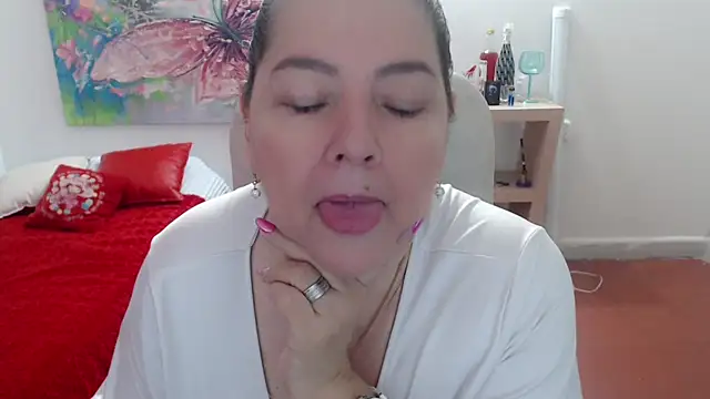 Snapshot of leonela_69 chatting on 02.10.26 leonela 69 online show from 02.10.26