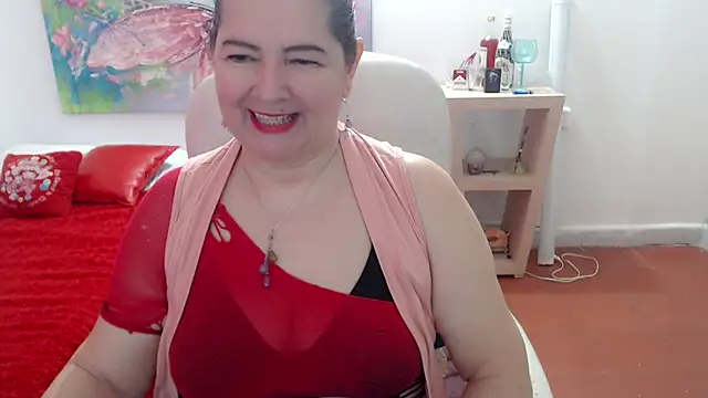 Snapshot of leonela_69 chatting on 02.15.26 leonela 69 online show from 02.15.26