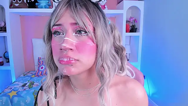 Snapshot of miss___megan chatting on 10.02.25 miss megan online show from 10.02.25