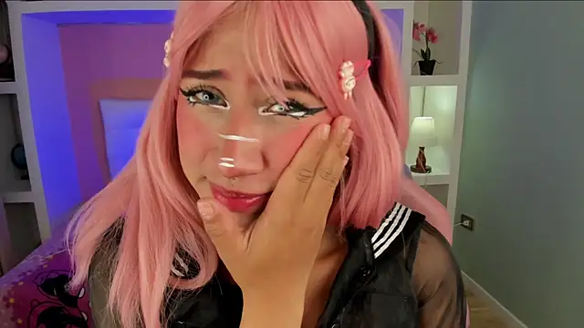 Snapshot of miss___megan chatting on 12.19.25 miss megan online show from 12.19.25