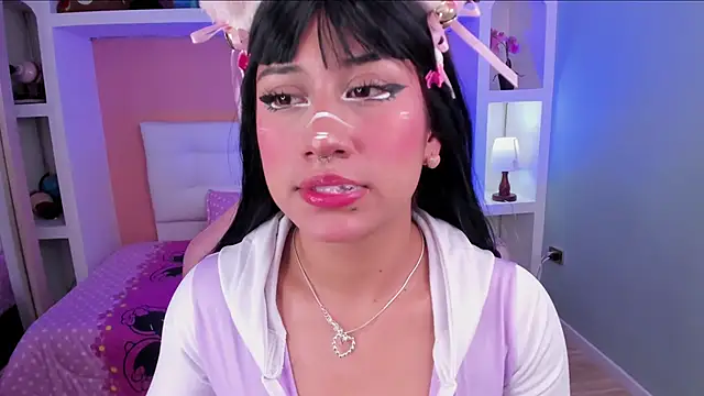 Snapshot of miss___megan chatting on 12.23.25 miss megan online show from 12.23.25